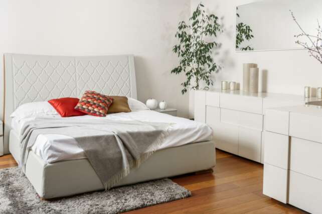 bed in de slaapkamer